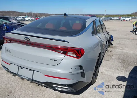 2021 Kia K5 Gt-Line z USA, uszkodzony, nr VIN 5XXG64J23MG009073